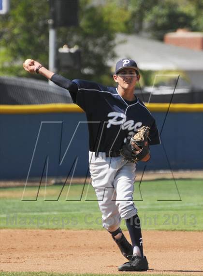 Thumbnail 3 in Pacifica vs. Valencia photogallery.