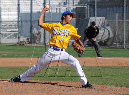 Thumbnail 2 in Pacifica vs. Valencia photogallery.