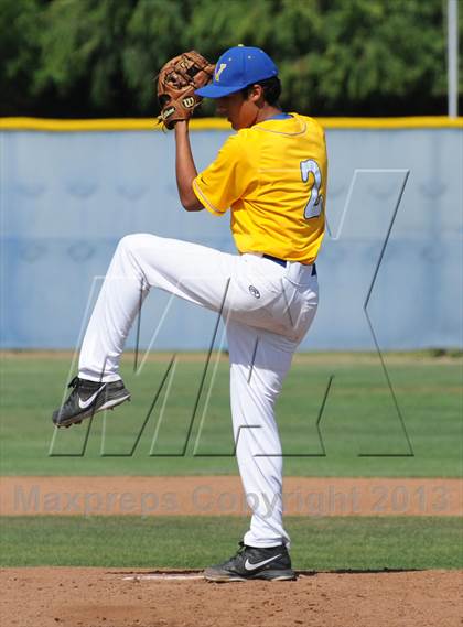 Thumbnail 1 in Pacifica vs. Valencia photogallery.