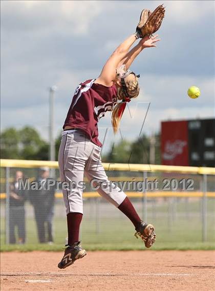 Thumbnail 2 in Frewsburg v. Caledonia-Mumford (NYSPHSAA Class C Regional) photogallery.
