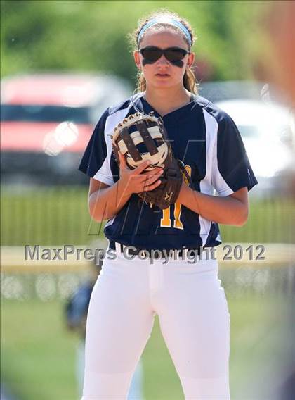Thumbnail 1 in Frewsburg v. Caledonia-Mumford (NYSPHSAA Class C Regional) photogallery.