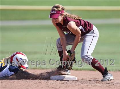 Thumbnail 1 in Frewsburg v. Caledonia-Mumford (NYSPHSAA Class C Regional) photogallery.