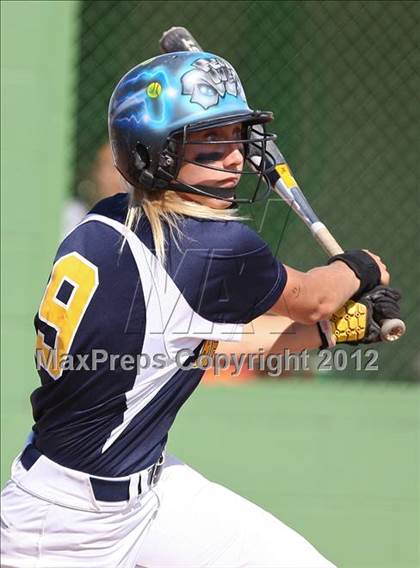 Thumbnail 1 in Frewsburg v. Caledonia-Mumford (NYSPHSAA Class C Regional) photogallery.