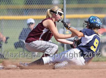 Thumbnail 3 in Frewsburg v. Caledonia-Mumford (NYSPHSAA Class C Regional) photogallery.