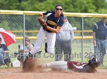 Thumbnail 2 in Frewsburg v. Caledonia-Mumford (NYSPHSAA Class C Regional) photogallery.