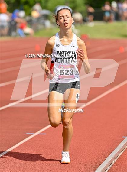 Thumbnail 3 in IHSAA Finals (4 x 800 Meter Heat 2)  photogallery.