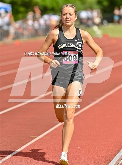 Thumbnail 1 in IHSAA Finals (4 x 800 Meter Heat 2)  photogallery.