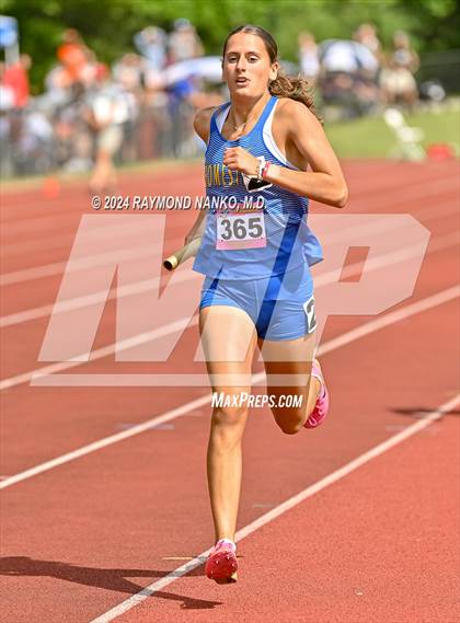 Thumbnail 3 in IHSAA Finals (4 x 800 Meter Heat 2)  photogallery.
