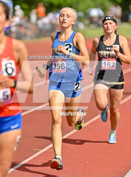 Thumbnail 1 in IHSAA Finals (4 x 800 Meter Heat 2)  photogallery.