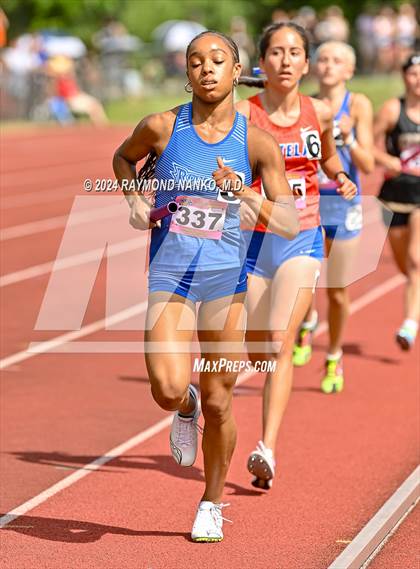 Thumbnail 3 in IHSAA Finals (4 x 800 Meter Heat 2)  photogallery.