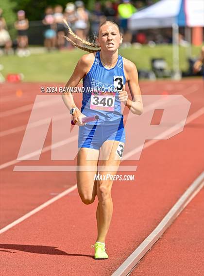 Thumbnail 1 in IHSAA Finals (4 x 800 Meter Heat 2)  photogallery.