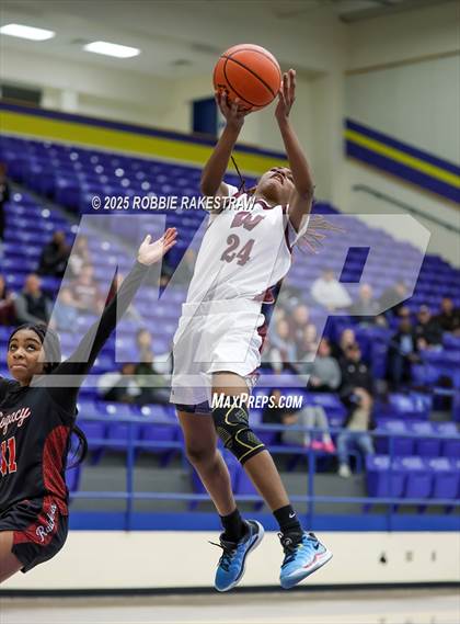 Thumbnail 3 in Tyler Legacy vs. Wylie (UIL 6A D1 Bi-District Playoff) photogallery.
