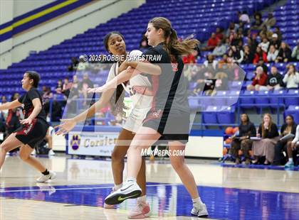 Thumbnail 1 in Tyler Legacy vs. Wylie (UIL 6A D1 Bi-District Playoff) photogallery.