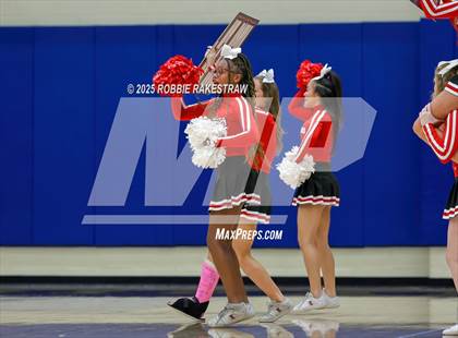 Thumbnail 3 in Tyler Legacy vs. Wylie (UIL 6A D1 Bi-District Playoff) photogallery.