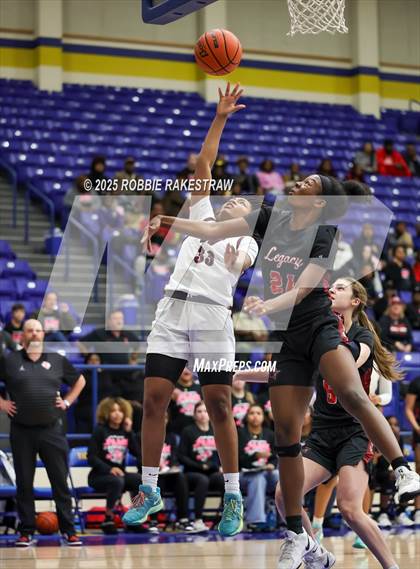 Thumbnail 3 in Tyler Legacy vs. Wylie (UIL 6A D1 Bi-District Playoff) photogallery.