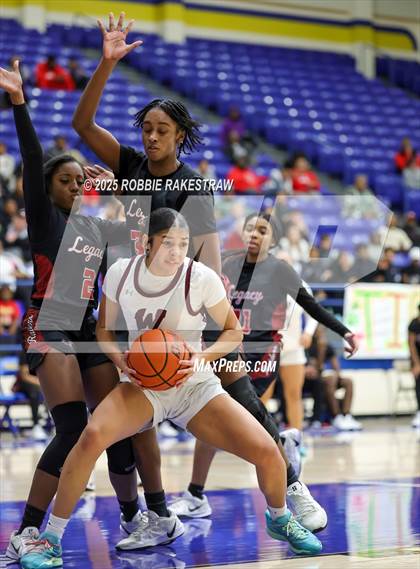 Thumbnail 2 in Tyler Legacy vs. Wylie (UIL 6A D1 Bi-District Playoff) photogallery.