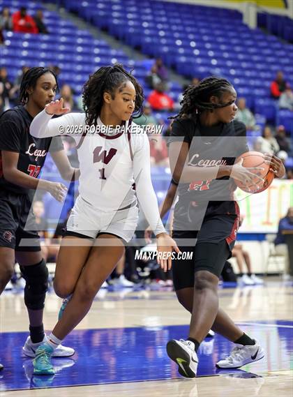 Thumbnail 3 in Tyler Legacy vs. Wylie (UIL 6A D1 Bi-District Playoff) photogallery.