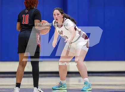 Thumbnail 2 in Tyler Legacy vs. Wylie (UIL 6A D1 Bi-District Playoff) photogallery.