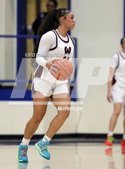 Thumbnail 1 in Tyler Legacy vs. Wylie (UIL 6A D1 Bi-District Playoff) photogallery.