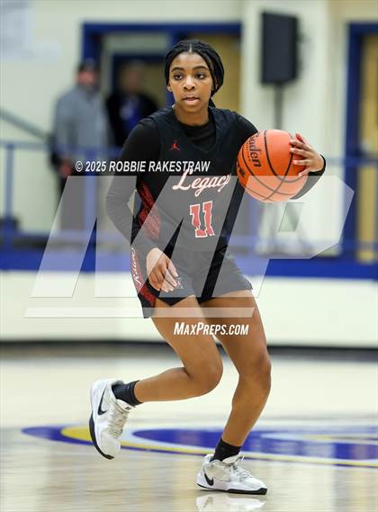 Thumbnail 3 in Tyler Legacy vs. Wylie (UIL 6A D1 Bi-District Playoff) photogallery.