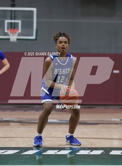 Thumbnail 1 in Indianapolis Bishop Chatard @ Covenant Christian photogallery.