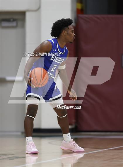 Thumbnail 1 in Indianapolis Bishop Chatard @ Covenant Christian photogallery.