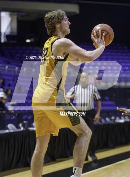 Thumbnail 1 in Memorial vs. Mansfield Summit (Cy-Hoops Invitational) photogallery.