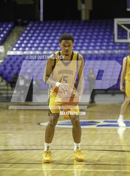 Thumbnail 1 in Memorial vs. Mansfield Summit (Cy-Hoops Invitational) photogallery.