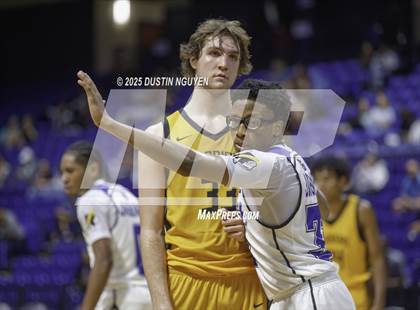 Thumbnail 1 in Memorial vs. Mansfield Summit (Cy-Hoops Invitational) photogallery.