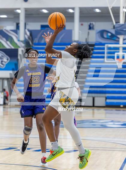 Thumbnail 3 in Evans vs. Academy of Richmond County photogallery.