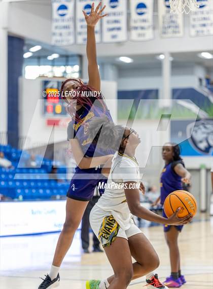 Thumbnail 3 in Evans vs. Academy of Richmond County photogallery.