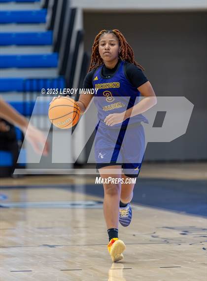 Thumbnail 2 in Evans vs. Academy of Richmond County photogallery.