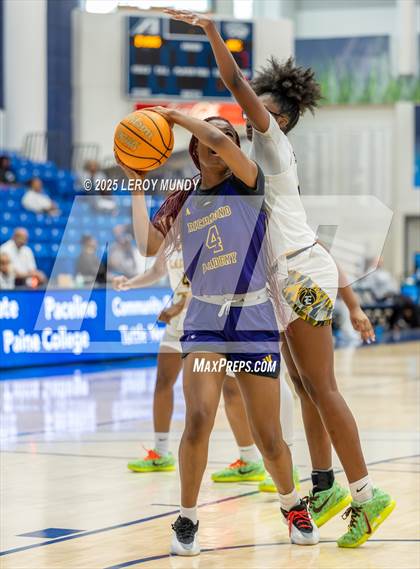 Thumbnail 2 in Evans vs. Academy of Richmond County photogallery.