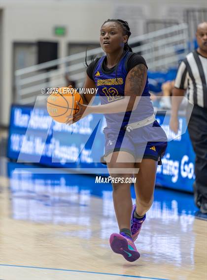 Thumbnail 2 in Evans vs. Academy of Richmond County photogallery.