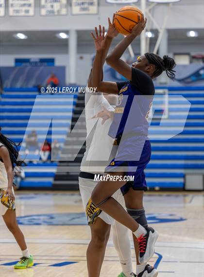 Thumbnail 3 in Evans vs. Academy of Richmond County photogallery.