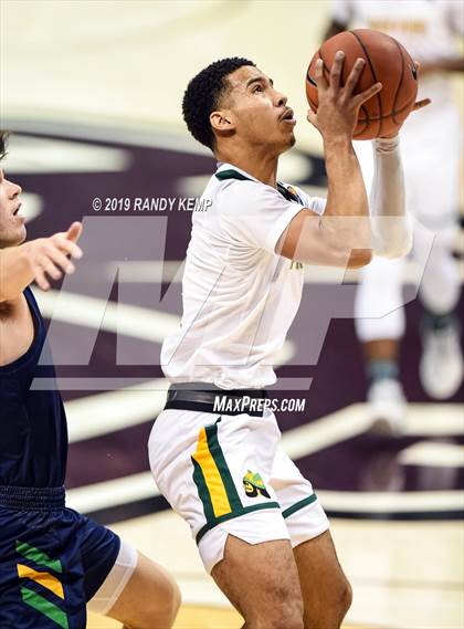 Thumbnail 2 in Springfield Catholic vs Parkview (Bass Pro Shop Tournament of Champions) photogallery.