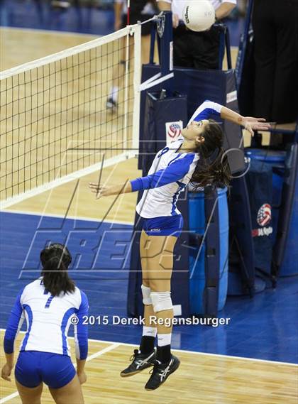 Thumbnail 3 in Arapahoe vs Legend (CHSAA 5A Pool Play) photogallery.