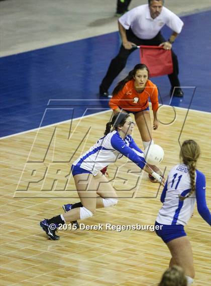 Thumbnail 1 in Arapahoe vs Legend (CHSAA 5A Pool Play) photogallery.