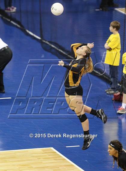 Thumbnail 3 in Arapahoe vs Legend (CHSAA 5A Pool Play) photogallery.