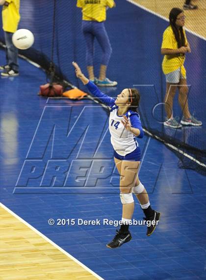 Thumbnail 1 in Arapahoe vs Legend (CHSAA 5A Pool Play) photogallery.