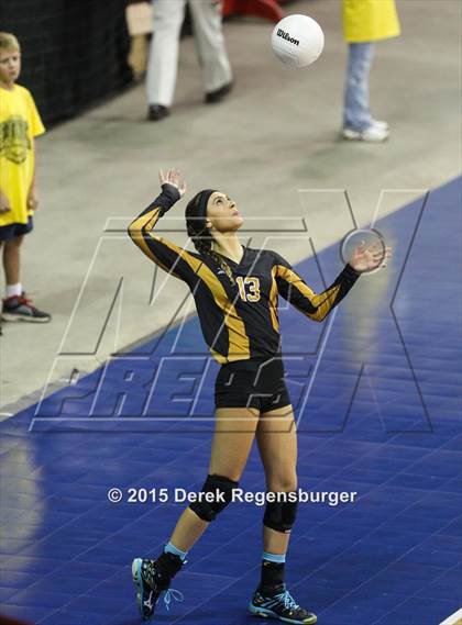 Thumbnail 2 in Arapahoe vs Legend (CHSAA 5A Pool Play) photogallery.