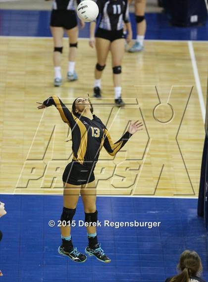 Thumbnail 1 in Arapahoe vs Legend (CHSAA 5A Pool Play) photogallery.