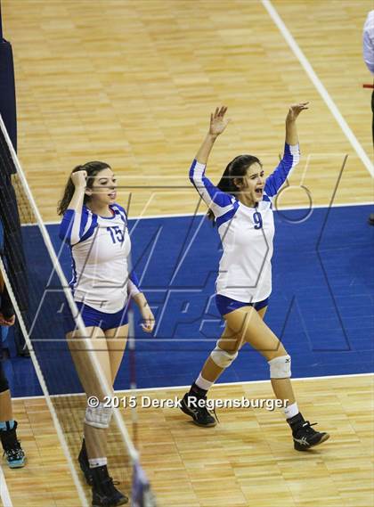 Thumbnail 3 in Arapahoe vs Legend (CHSAA 5A Pool Play) photogallery.