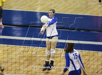 Thumbnail 3 in Arapahoe vs Legend (CHSAA 5A Pool Play) photogallery.