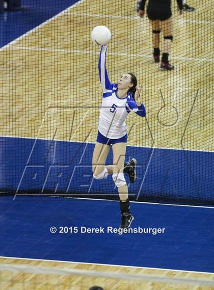 Thumbnail 2 in Arapahoe vs Legend (CHSAA 5A Pool Play) photogallery.