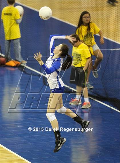 Thumbnail 1 in Arapahoe vs Legend (CHSAA 5A Pool Play) photogallery.