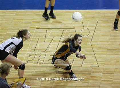Thumbnail 1 in Arapahoe vs Legend (CHSAA 5A Pool Play) photogallery.