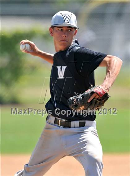 Thumbnail 2 in Chaminade vs. Valley Vista (Hard 9 National Classic) photogallery.