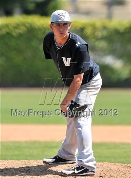 Thumbnail 2 in Chaminade vs. Valley Vista (Hard 9 National Classic) photogallery.