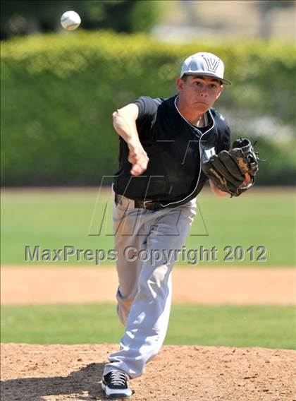 Thumbnail 2 in Chaminade vs. Valley Vista (Hard 9 National Classic) photogallery.